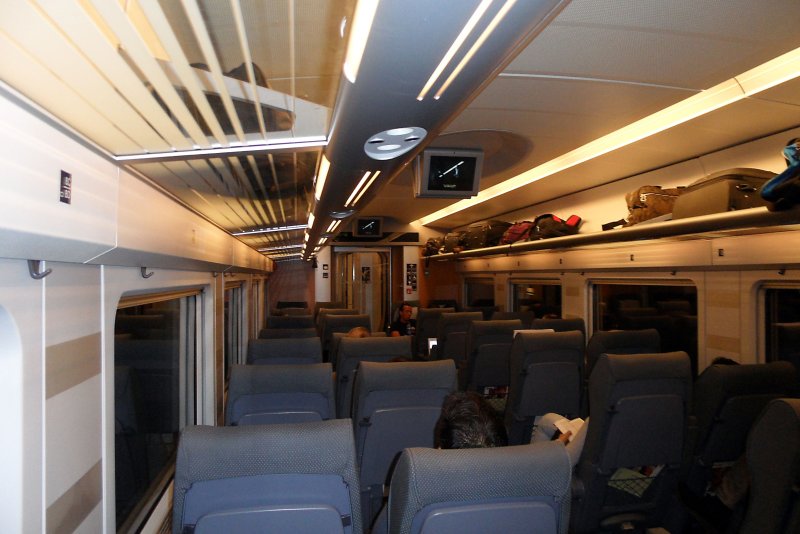 Talgo 250 вагон