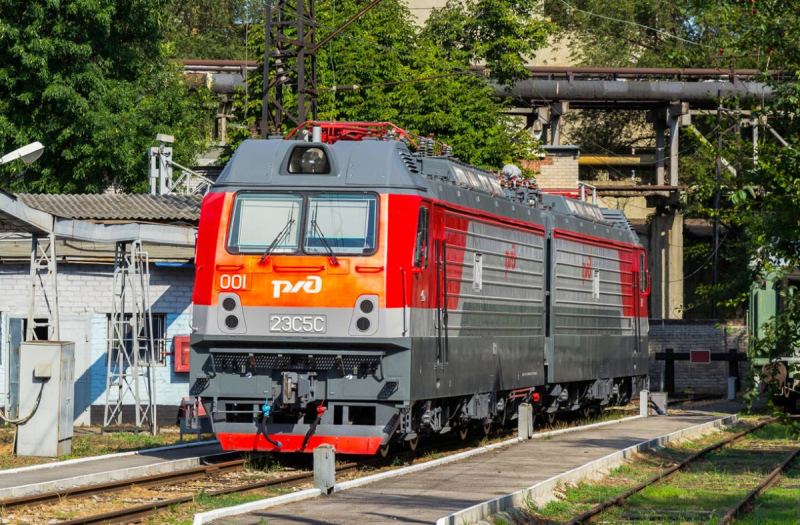Электровоз Скиф 2эс5