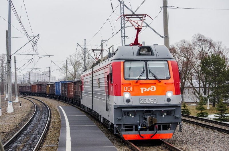 Электровоз 2с5к Ермак