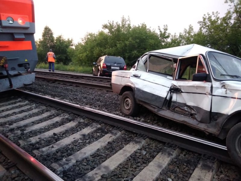 Поезд сбил человека Эжва