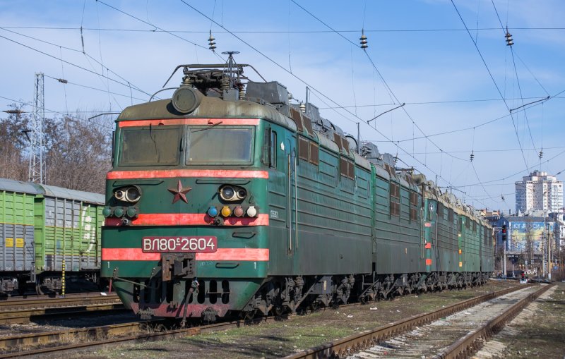 Поезд вл80 товарный