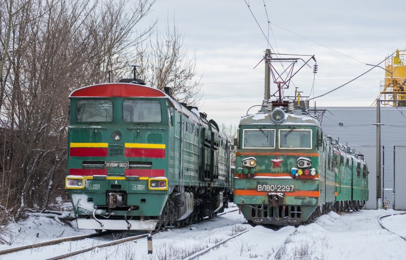 Локомотив вл 80
