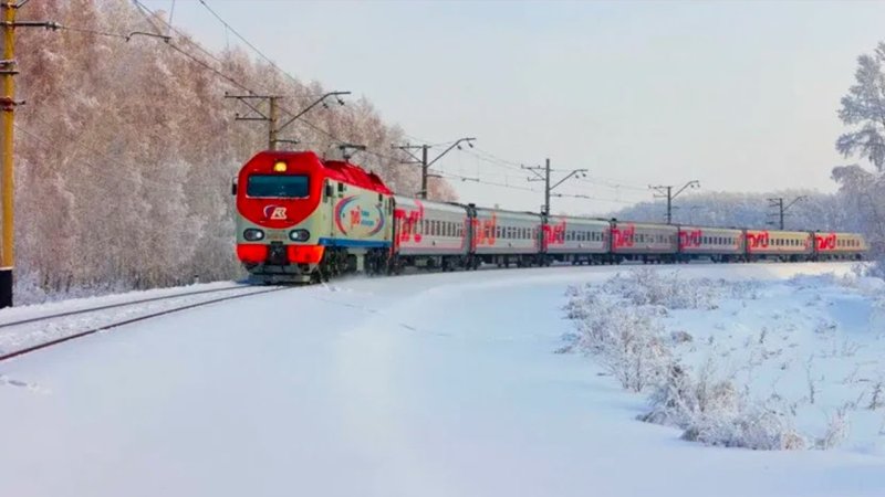 Новогодний турпоезд к деду Морозу