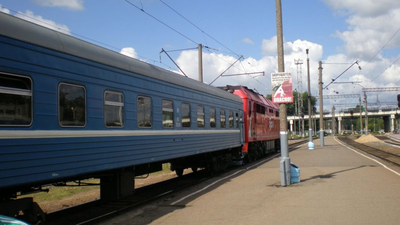 Фирменный поезд Россия 001м