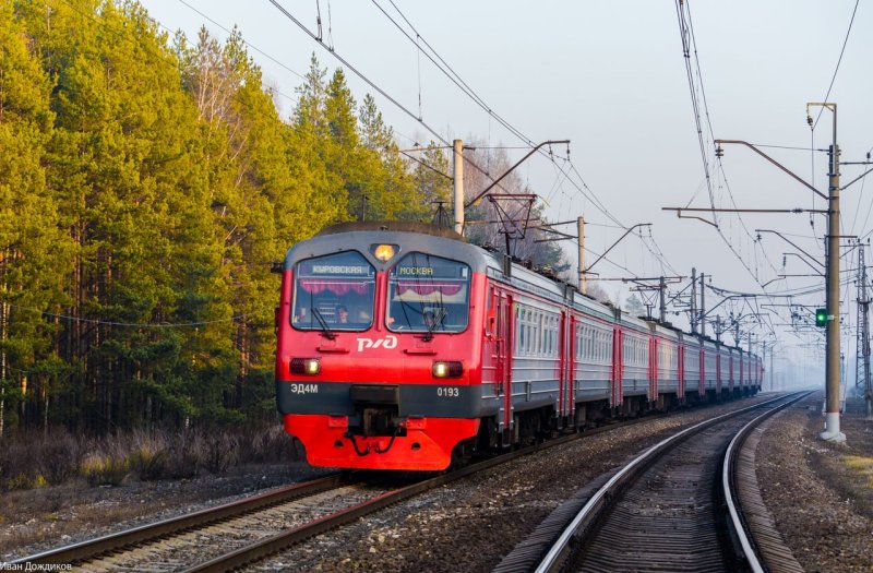 Электропоезд эд4м