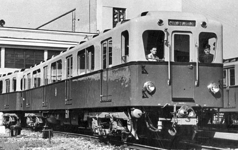 Первый поезд Московского метро 1934