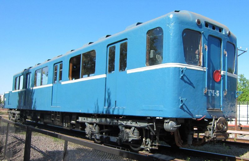 Вагон метро 81-702 д