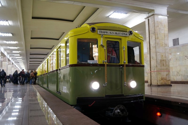Вагон метро еж 6