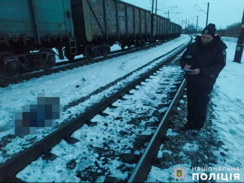 Девочка попала под поезд