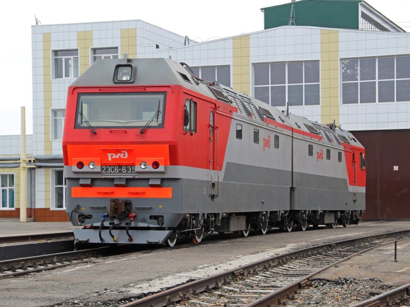 Электровоз 2эс10 Синара