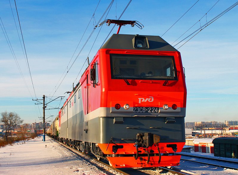 Локомотив Синара 2эс6