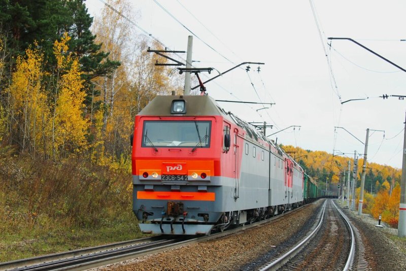 Грузовой электровоз 2эс6 Синара