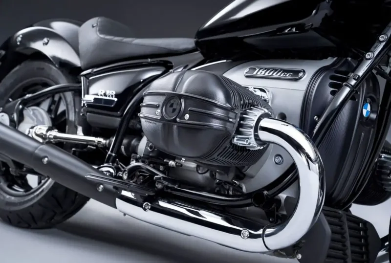 BMW r18