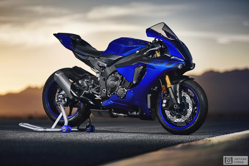 Yamaha r1 Custom