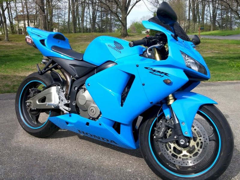 Yamaha r1 синий