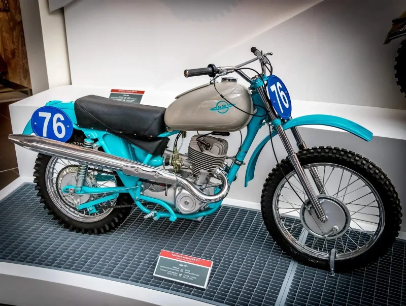 Восход кроссовый 250
