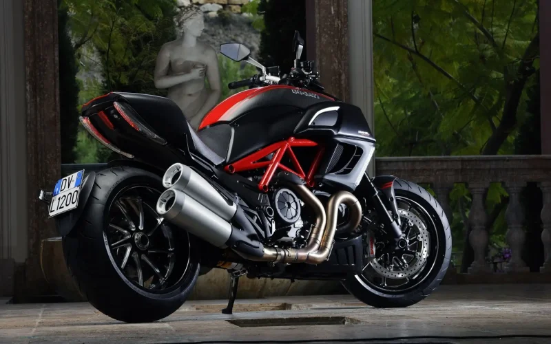 Мото Ducati Diavel
