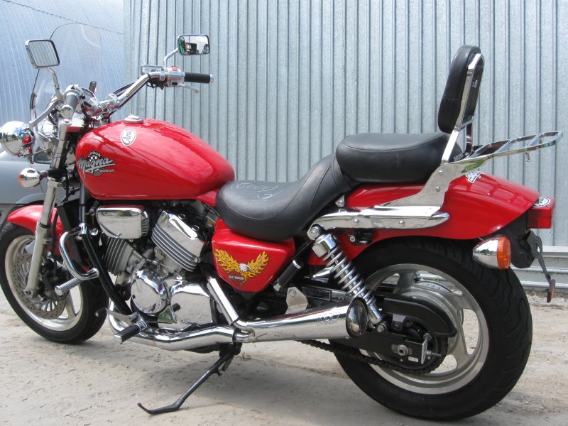 Мотоцикл Honda VF 750 Magna