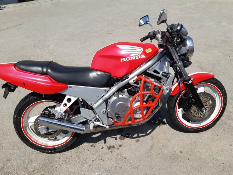 Honda CB-1