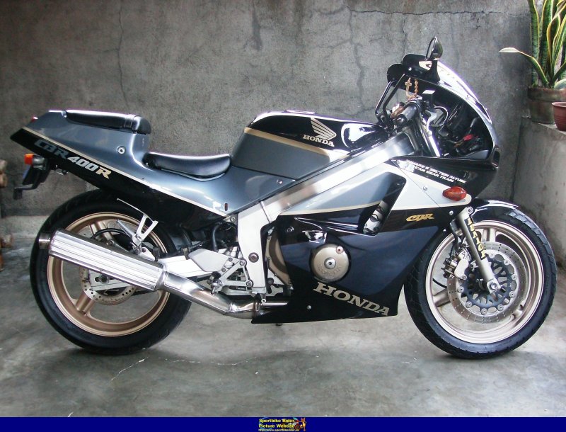 Honda CBR 400rr 1989
