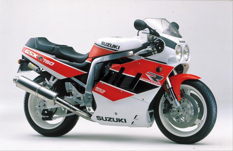 Сузуки 750 GSX R 1989