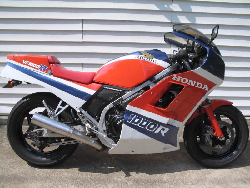 Honda vf1000r 1986