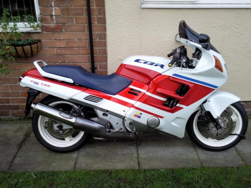 Cbr1000f 3 поколение