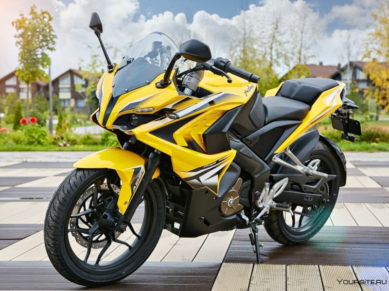 Мотоцикл Bajaj 400