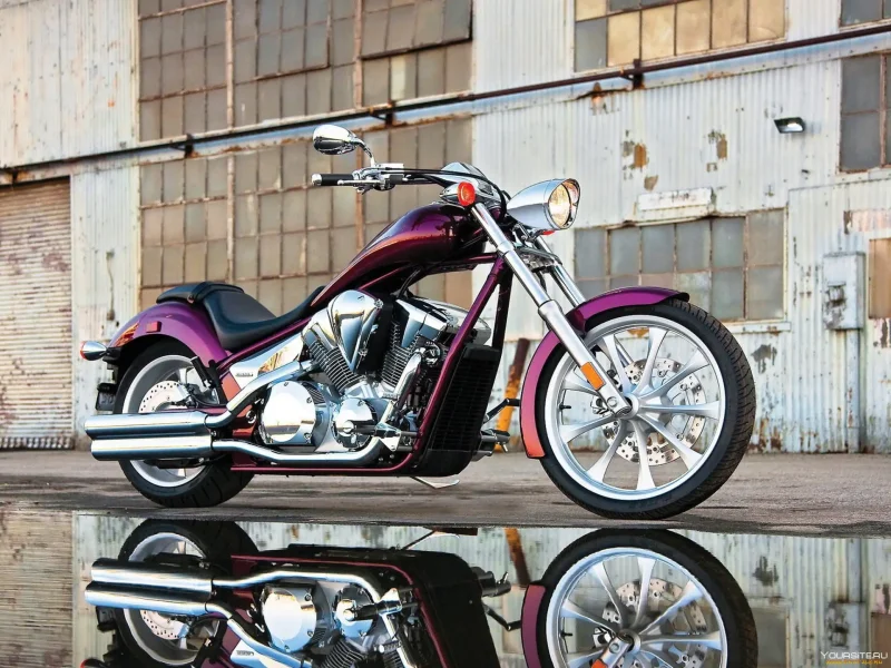Мотоцикл Honda vt1300cx