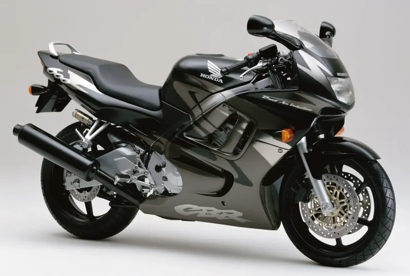 Мотоцикл Honda CBR 600