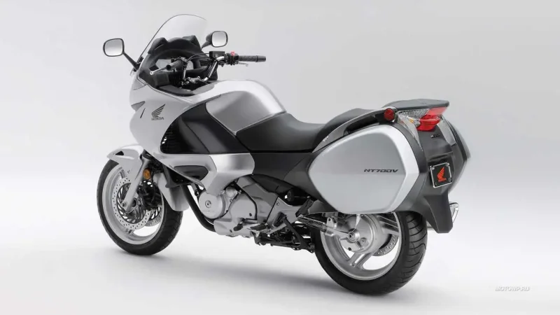 Мотоцикл Honda nt700v