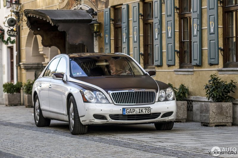 W240 Mercedes Maybach