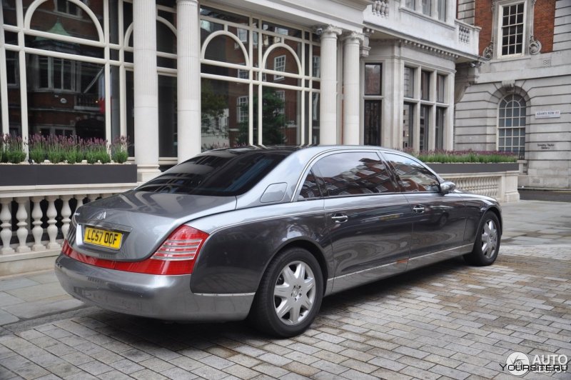 Maybach 62, Blue Metallic / Silver
