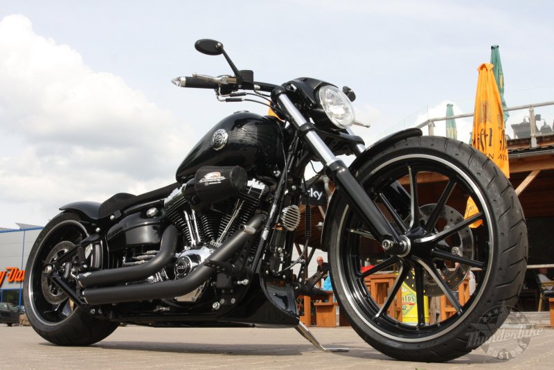 Мотоцикл Harley Davidson