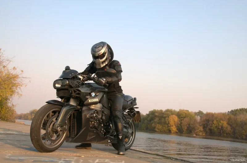 Moto BMW Predator
