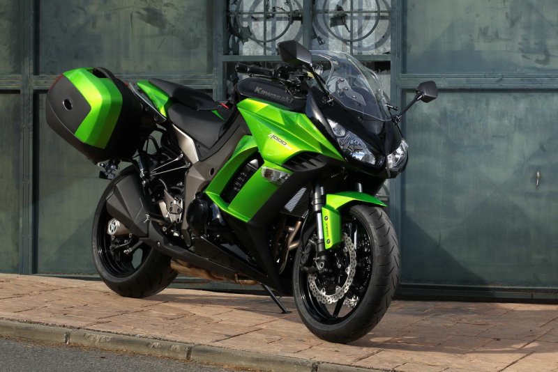 Мотоцикл Kawasaki z1000sx