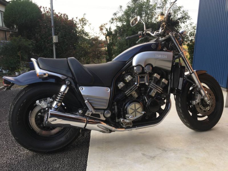 Yamaha w Max 1200