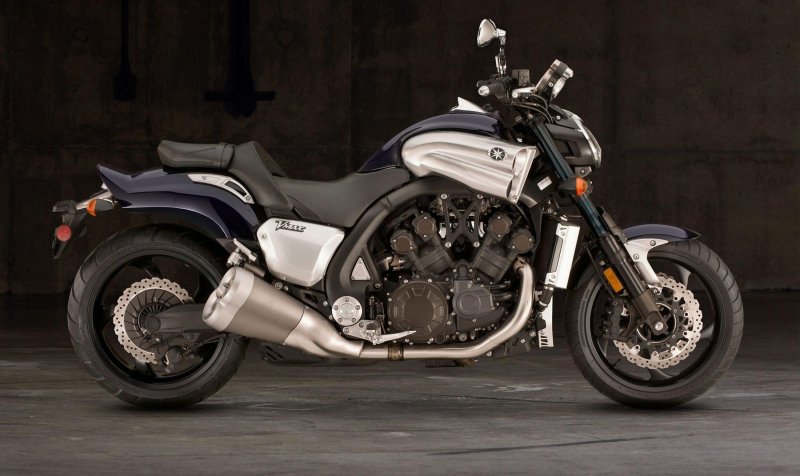 Yamaha v-Max 2