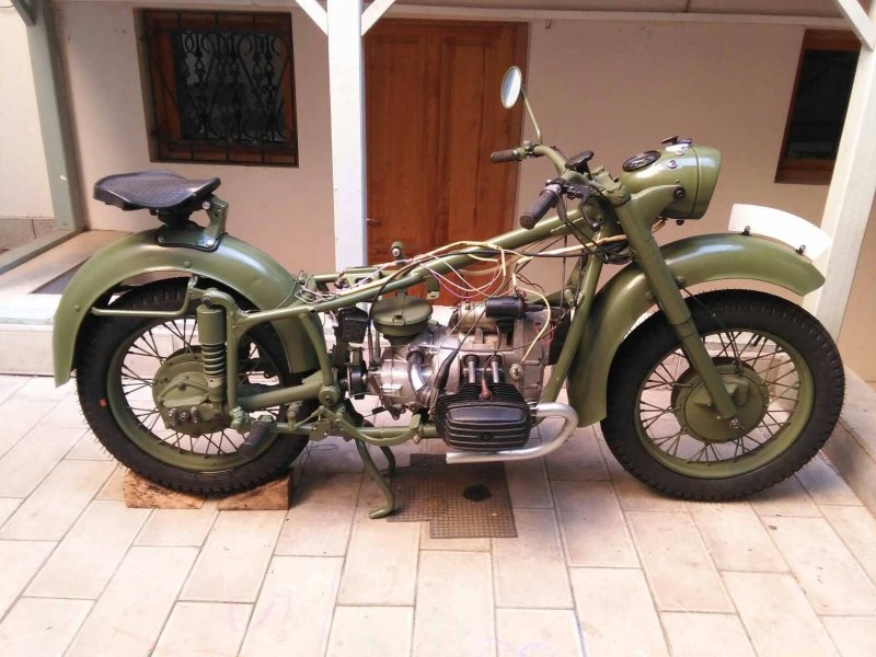 Мотоцикл Днепр к 650
