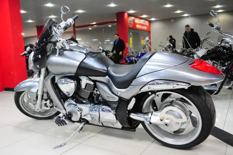 Suzuki Boulevard m109r