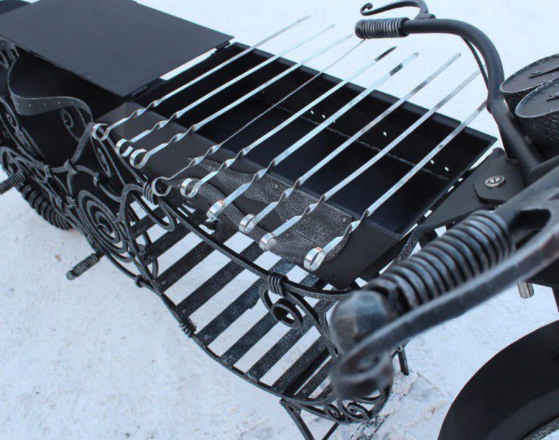 Мангал в виде мотоцикла