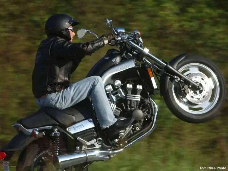 Yamaha v-Max 1700