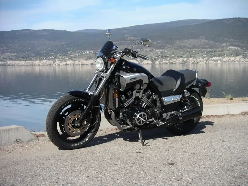 Хонда v Max 1200