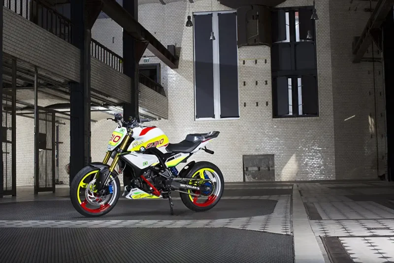 BMW g310 Stunt