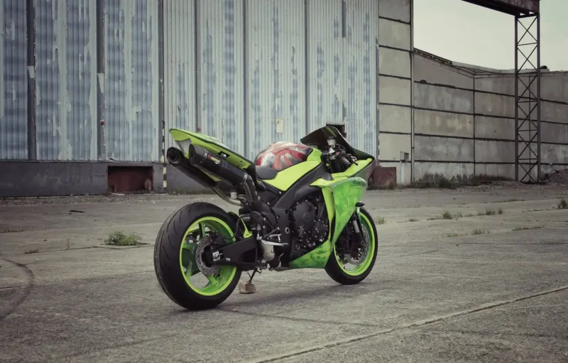 Yamaha r1 Green