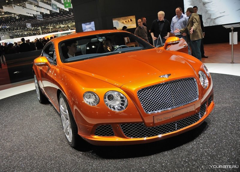 Bentley Continental gt 2021 Side