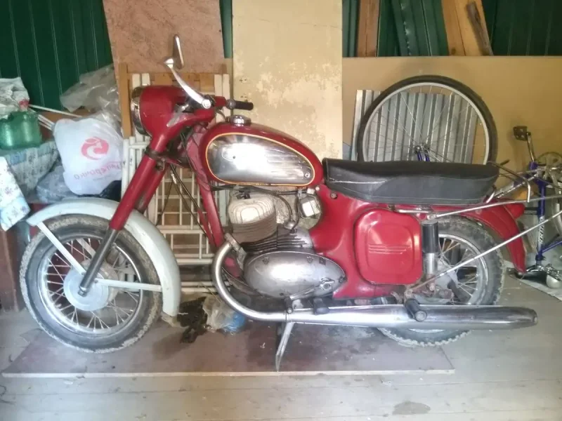 Jawa 250/590 Californian