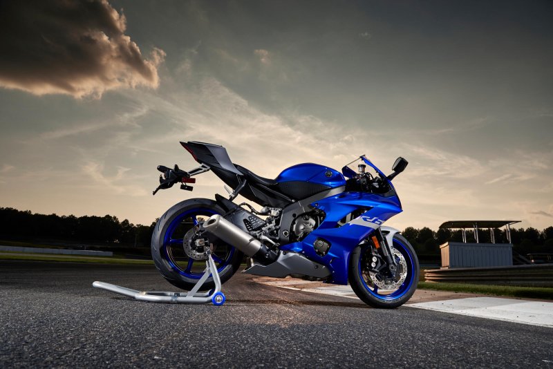 Мотоцикл Yamaha YZF-r6 2020