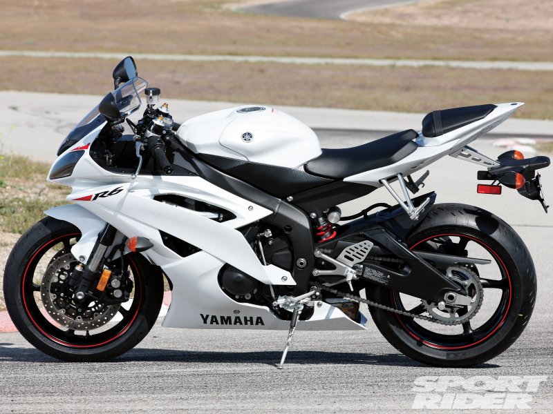 Yamaha YZF-r6 белый