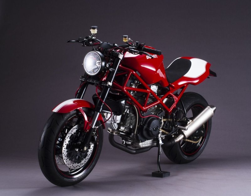 Модельный ряд Ducati Monster